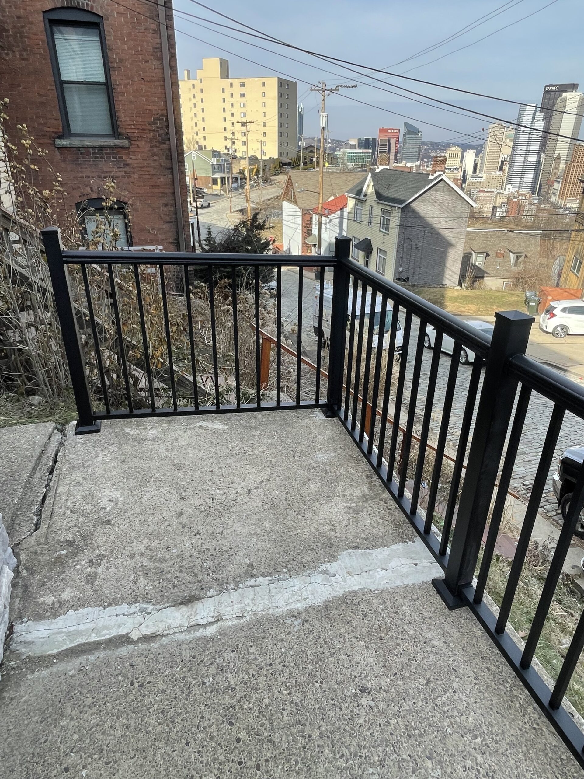 Aluminum railings for decks in Pittsburgh
